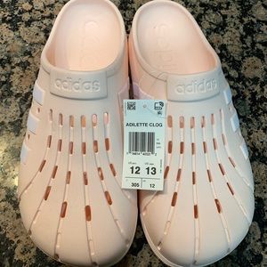 BNWT Adidas ADILETTE CLOGS Pink Tint/ Cloud White